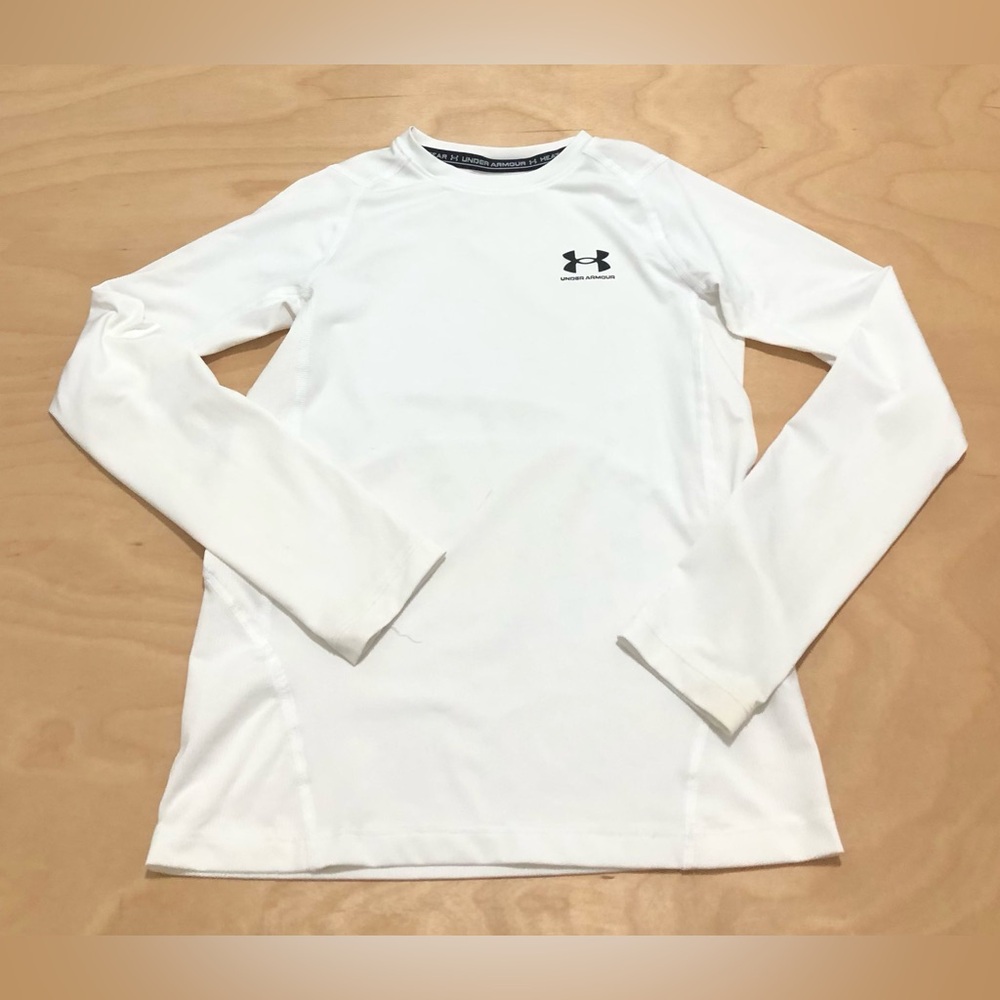 Under Armour Long Sleeve White Top Lightweight Breathable Kids Size M.